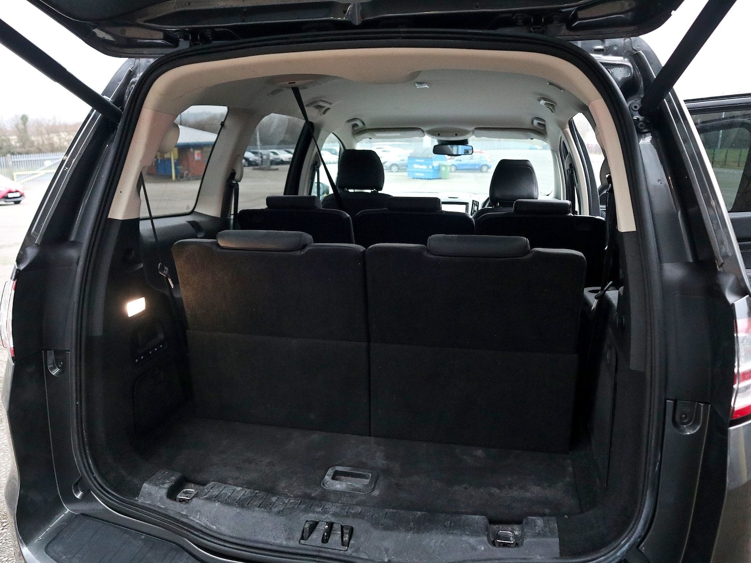 Used Ford Galaxy 2023 for sale - 77028278: Photo 5