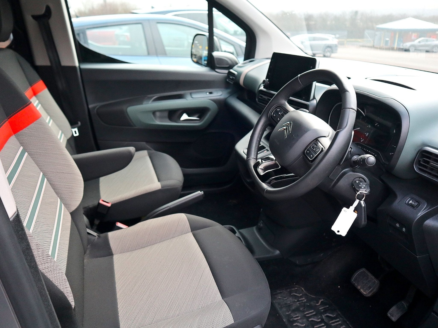 Used Citroen Berlingo 2024 for sale - 77736064: Photo 3