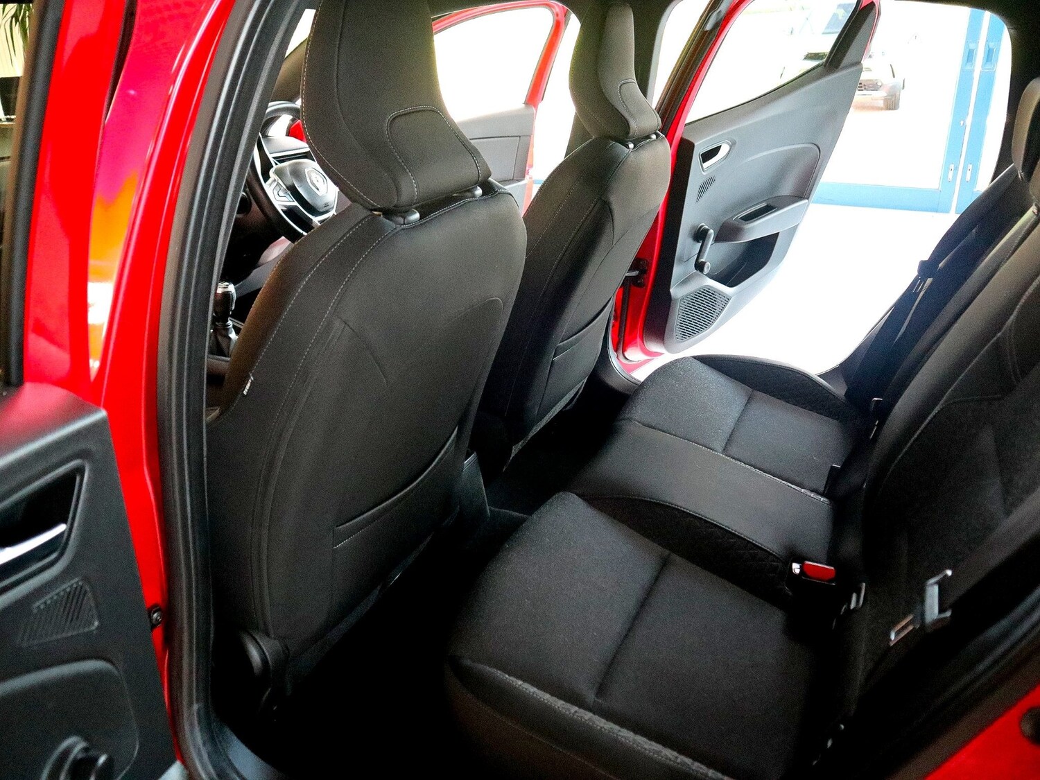 Used Renault Clio 2020 for sale - 76431082: Photo 20