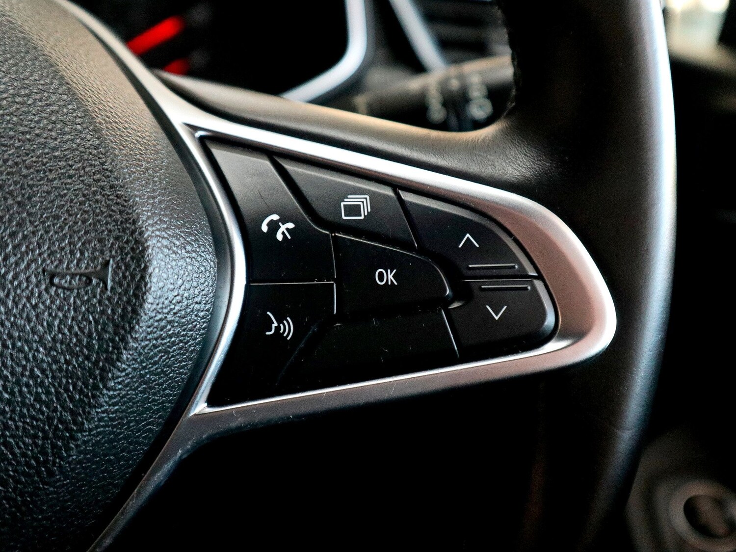 Used Renault Clio 2020 for sale - 76431082: Photo 37