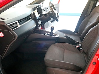 Used Renault Clio 2020 for sale - 76431082: Photo