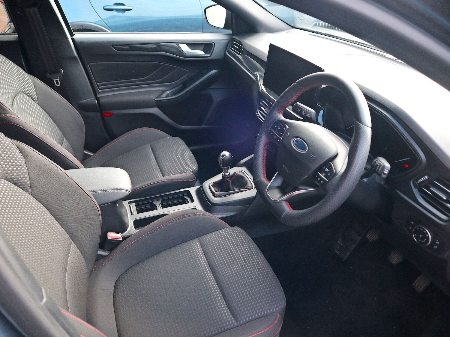 Used Ford Focus 2022 for sale - 77736066: Photo 3