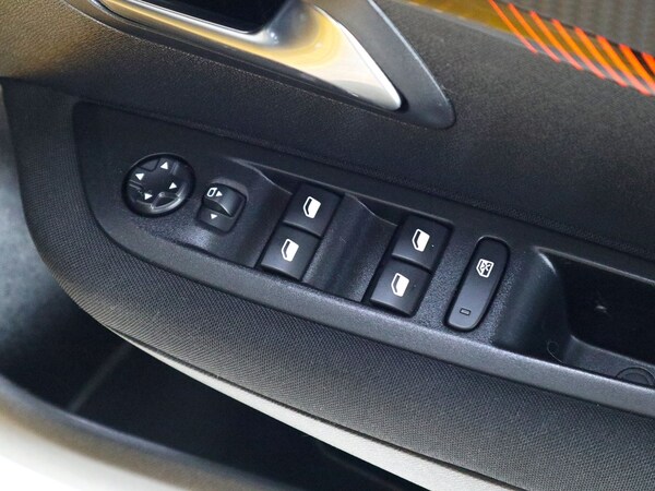 Used Peugeot 208 2022 for sale - 74347378: Photo 24