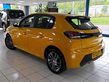 Used Peugeot 208 2022 for sale - 74347378: Photo