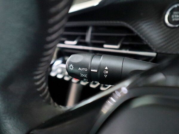 Used Peugeot 208 2022 for sale - 74347378: Photo 35