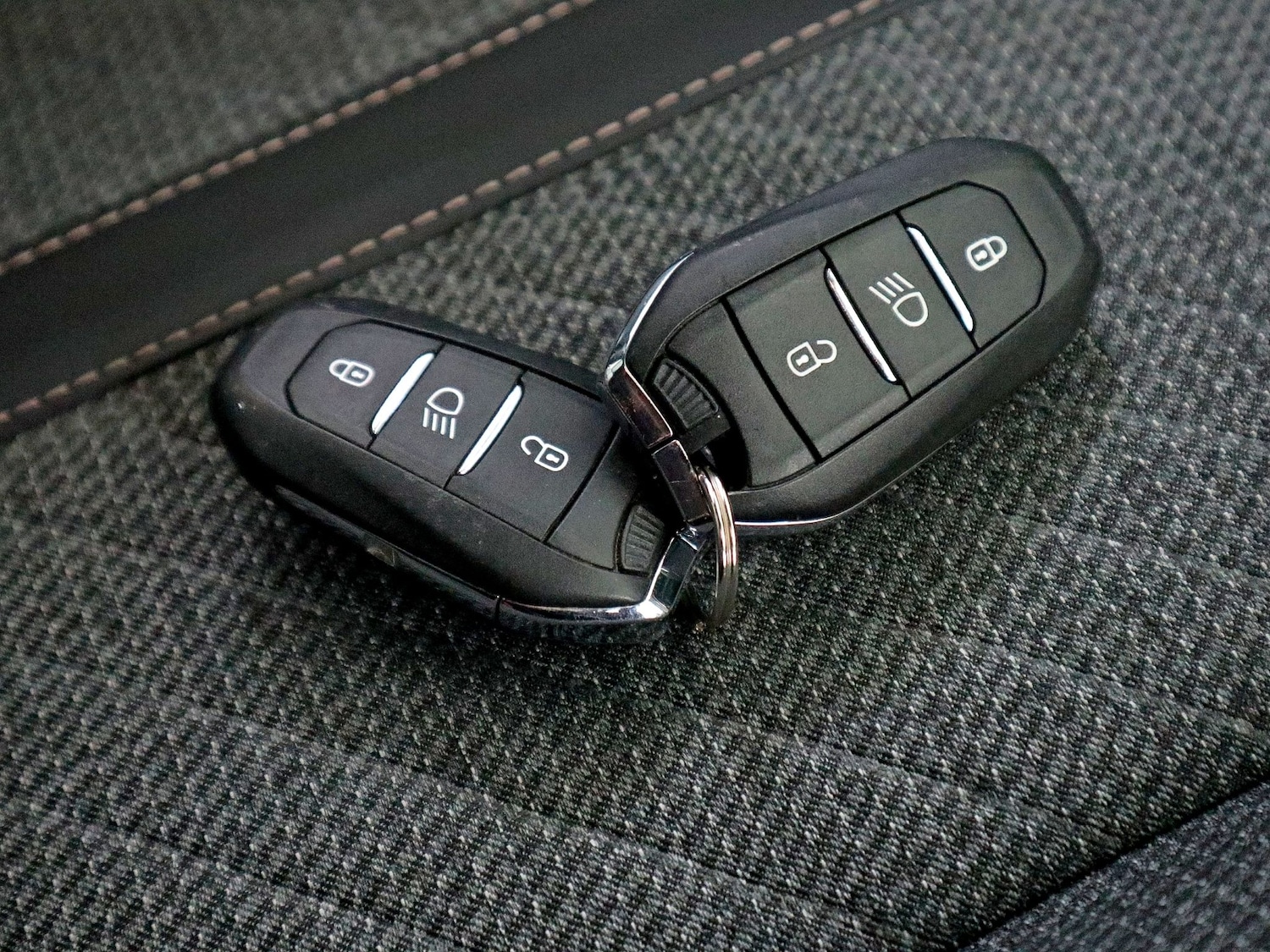 Used Peugeot 2008 2023 for sale - 75599209: Photo 40