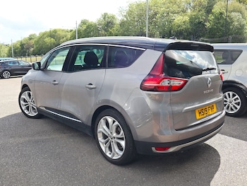 Used Renault Grand Scenic 2019 for sale - 78559276: Photo