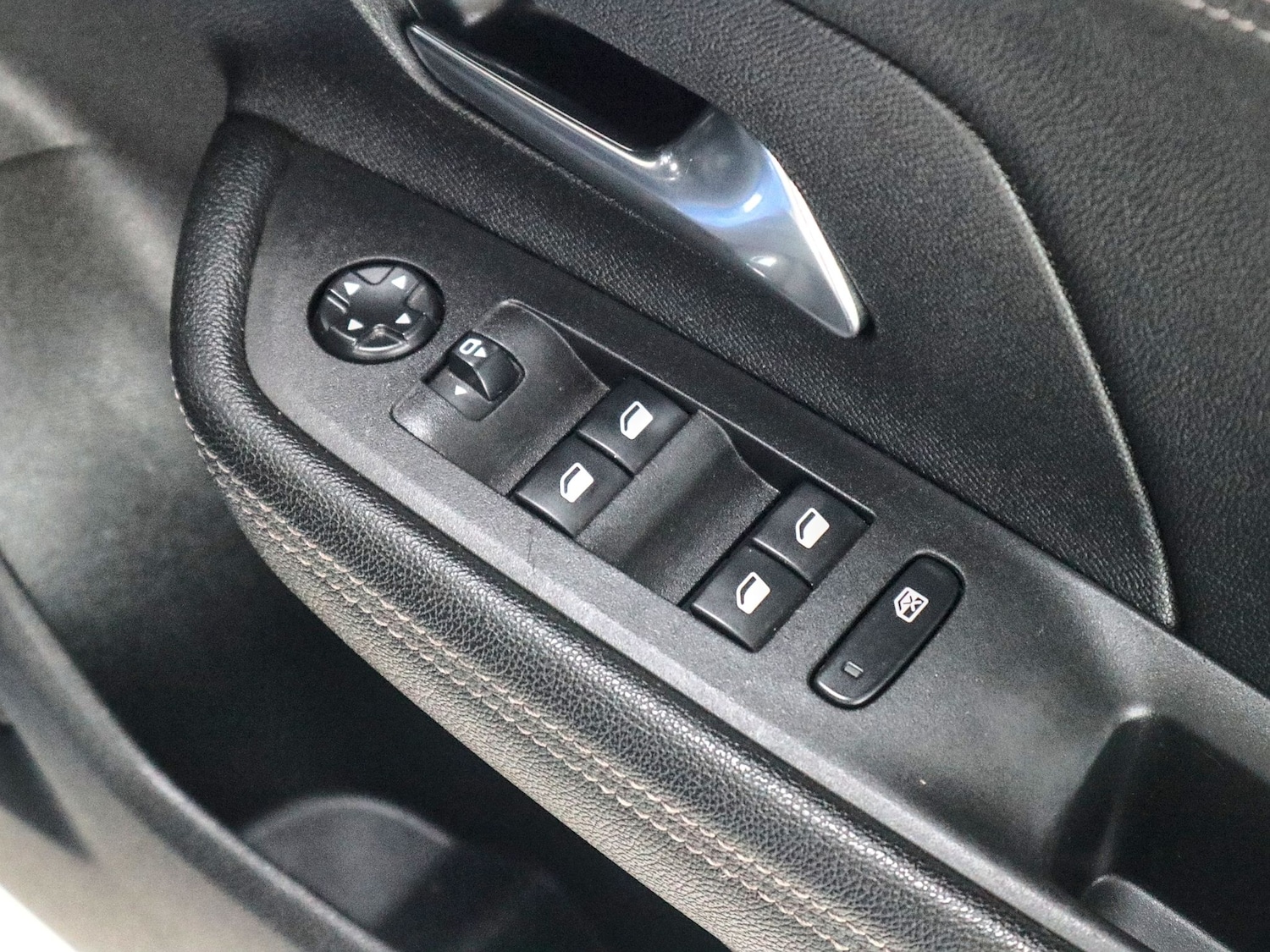 Used Vauxhall Mokka 2023 for sale - 77370889: Photo 24