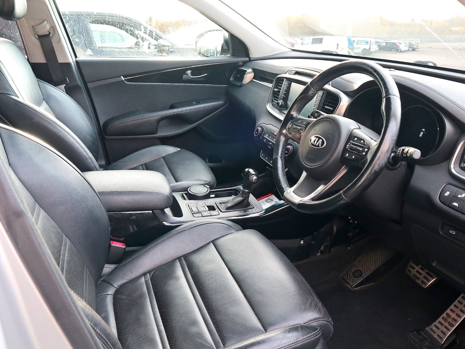 Used Kia Sorento 2017 for sale - 76407676: Photo 3