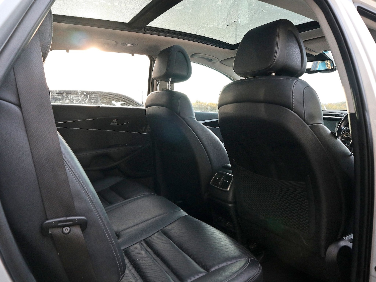 Used Kia Sorento 2017 for sale - 76407676: Photo 4