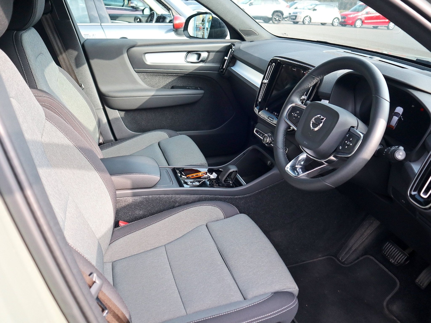 Used Volvo XC40 2022 for sale - 77766821: Photo 3