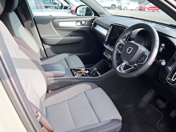 Used Volvo XC40 2022 for sale - 77766821: Photo