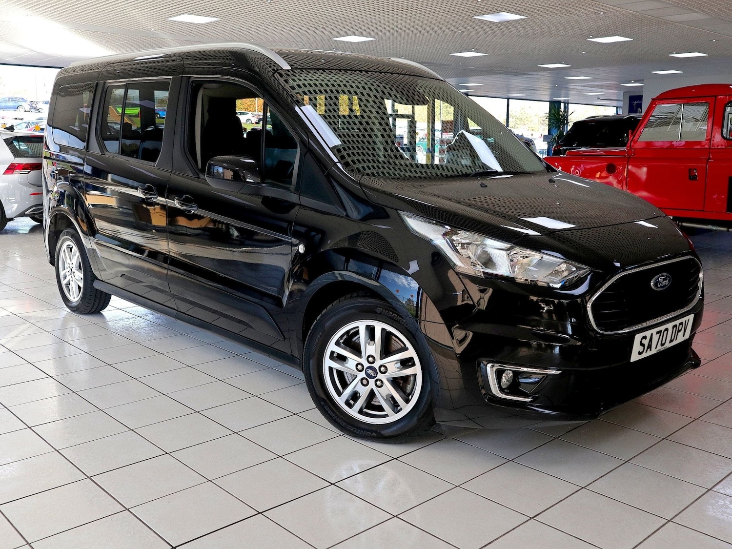 Used Ford Grand Tourneo Connect 2020 for sale - 76369495: Photo 1