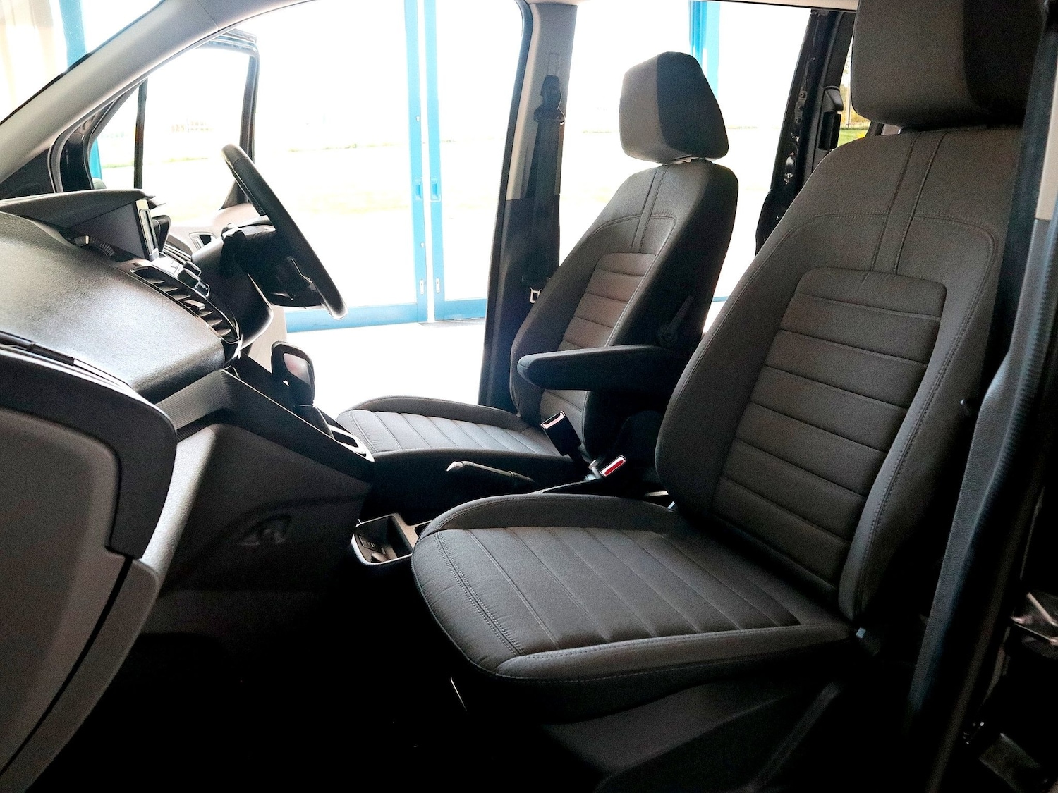 Used Ford Grand Tourneo Connect 2020 for sale - 76369495: Photo 26