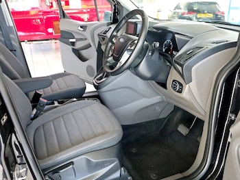 Used Ford Grand Tourneo Connect 2020 for sale - 76369495: Photo