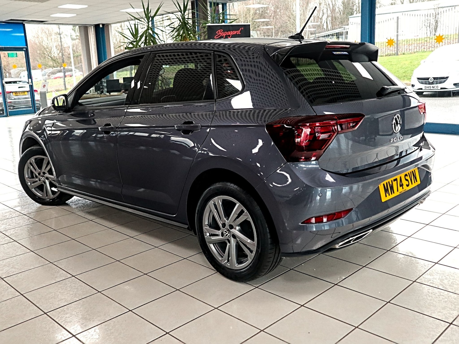 Used Volkswagen Polo 2024 for sale - 77201497: Photo 2