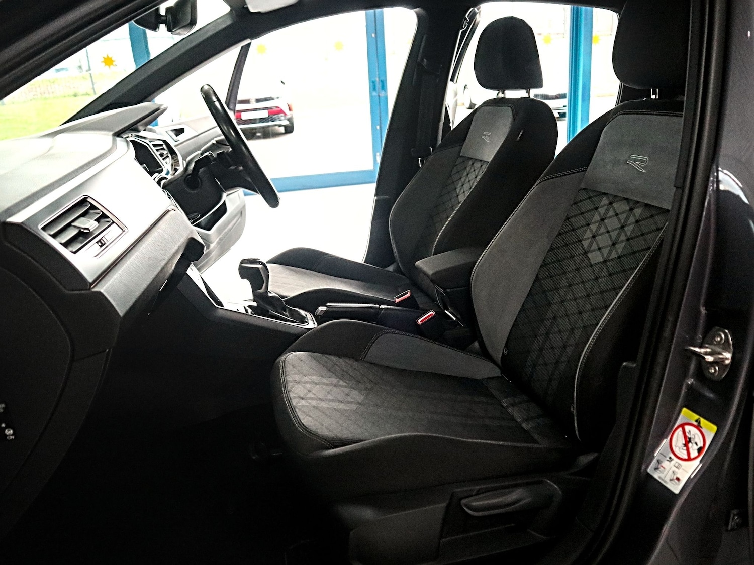 Used Volkswagen Polo 2024 for sale - 77201497: Photo 22