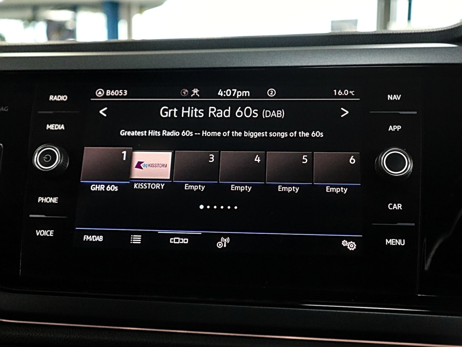 Used Volkswagen Polo 2024 for sale - 77201497: Photo 28