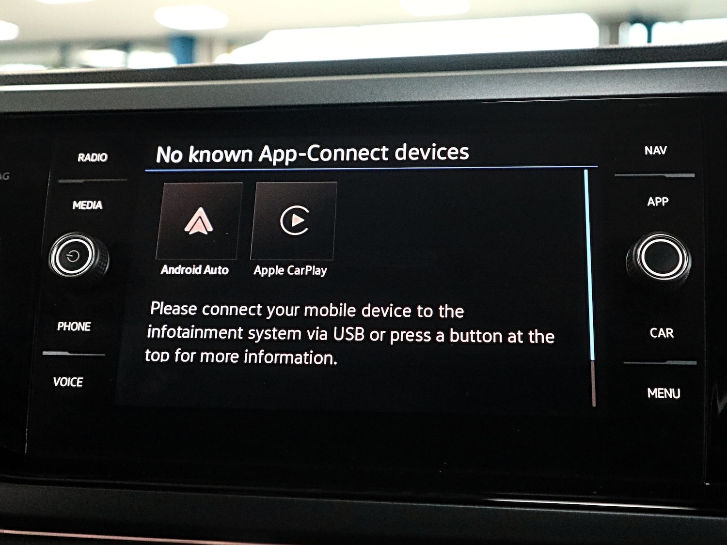 Used Volkswagen Polo 2024 for sale - 77201497: Photo 33