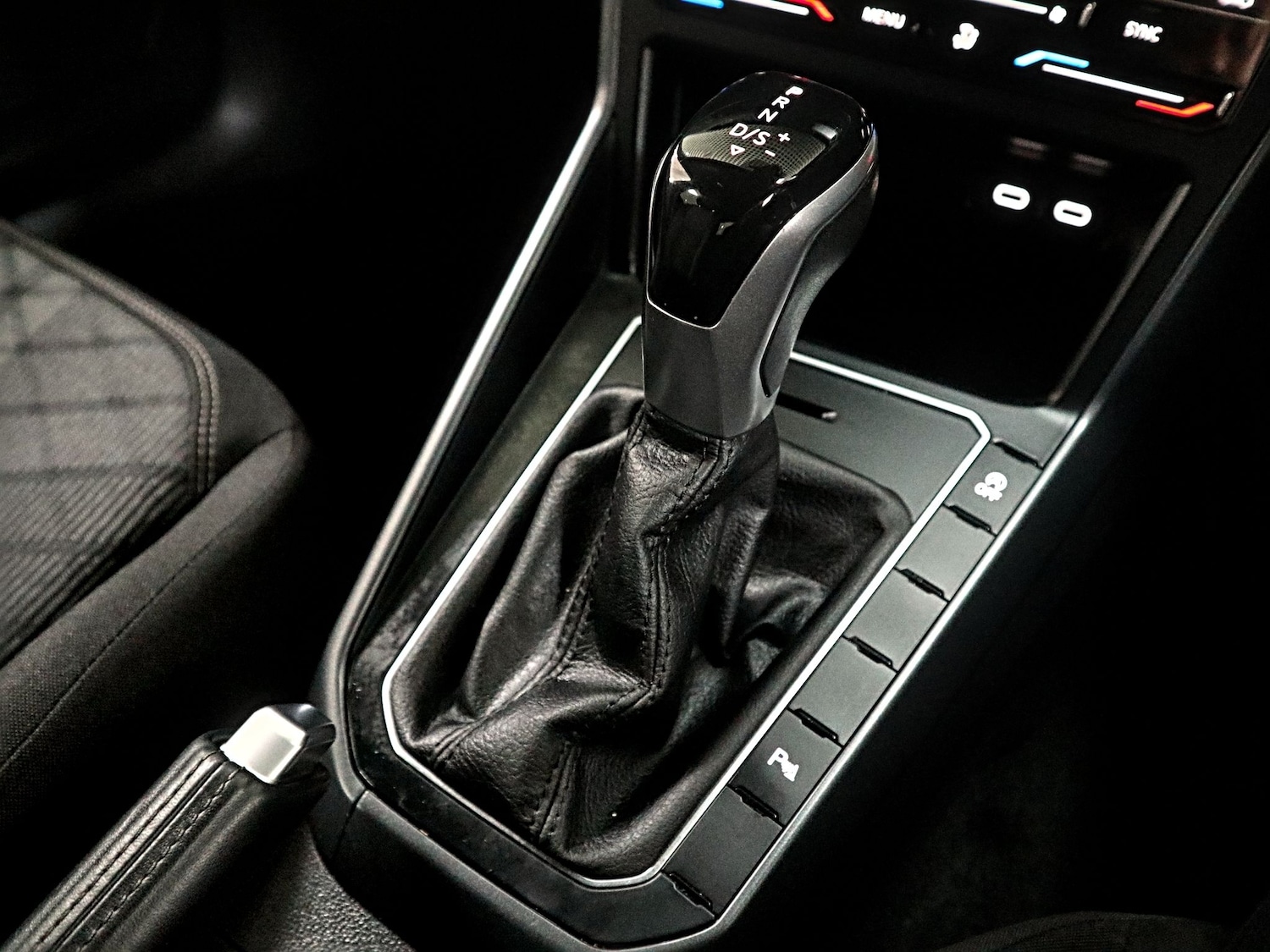 Used Volkswagen Polo 2024 for sale - 77201497: Photo 39