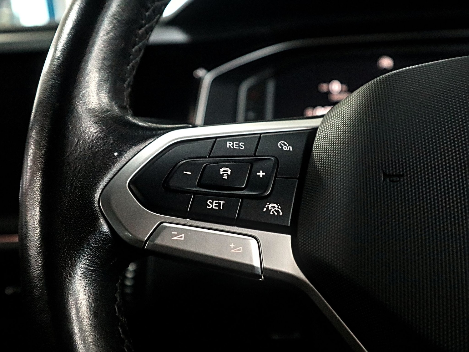 Used Volkswagen Polo 2024 for sale - 77201497: Photo 40