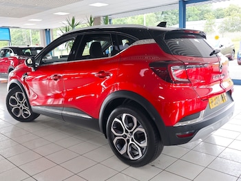 Used Renault Captur 2024 for sale - 79091752: Photo