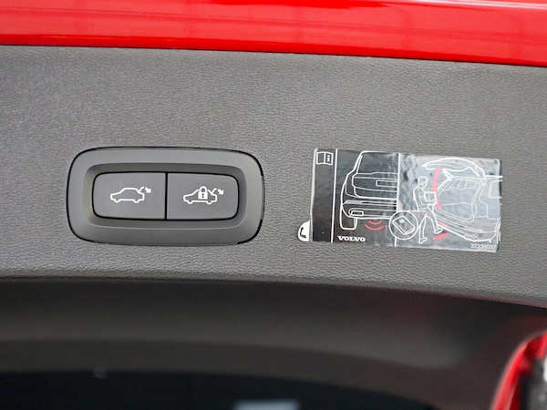 Used Volvo XC40 2021 for sale - 74886759: Photo 25