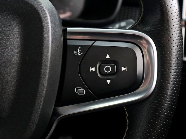 Used Volvo XC40 2021 for sale - 74886759: Photo 40
