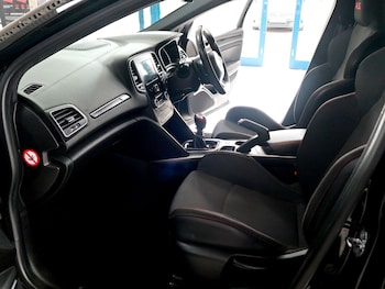 Used Renault Megane 2019 for sale - 75621625: Photo