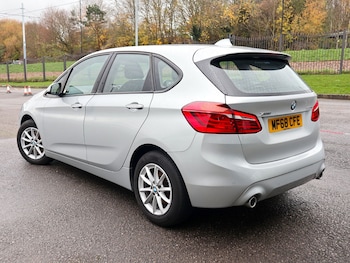 Used BMW 2 Series 2018 for sale - 76548008: Photo