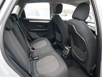 Used BMW 2 Series 2018 for sale - 76548008: Photo