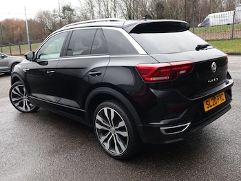 Used Volkswagen T-Roc 2020 for sale - 77154620: Photo