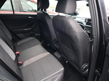 Used Volkswagen T-Roc 2020 for sale - 77154620: Photo