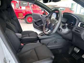 Used Renault Clio 2023 for sale - 74179558: Photo