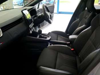 Used Renault Clio 2023 for sale - 74179558: Photo