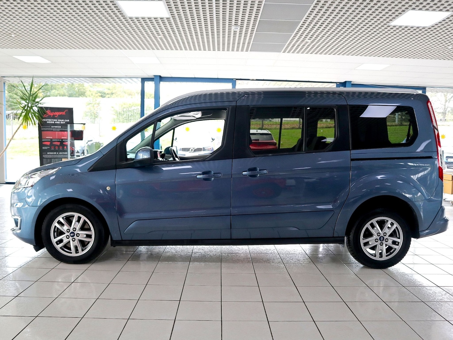 Used Ford Grand Tourneo Connect 2019 for sale - 77173386: Photo 10