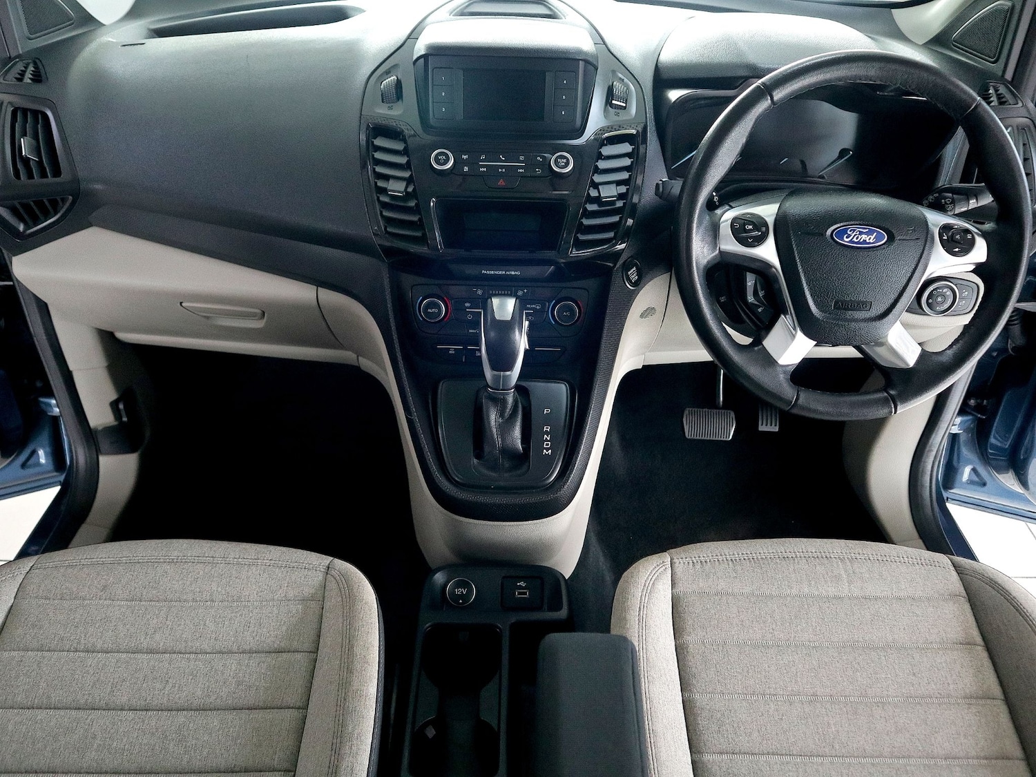 Used Ford Grand Tourneo Connect 2019 for sale - 77173386: Photo 24