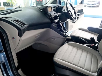 Used Ford Grand Tourneo Connect 2019 for sale - 77173386: Photo