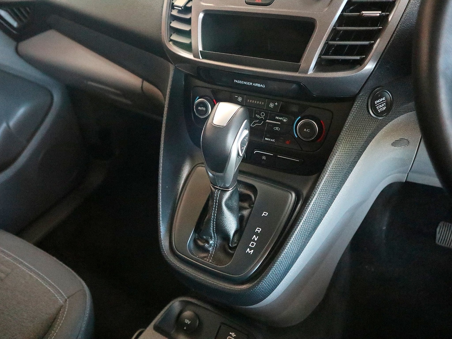 Used Ford Grand Tourneo Connect 2022 for sale - 77039124: Photo 31