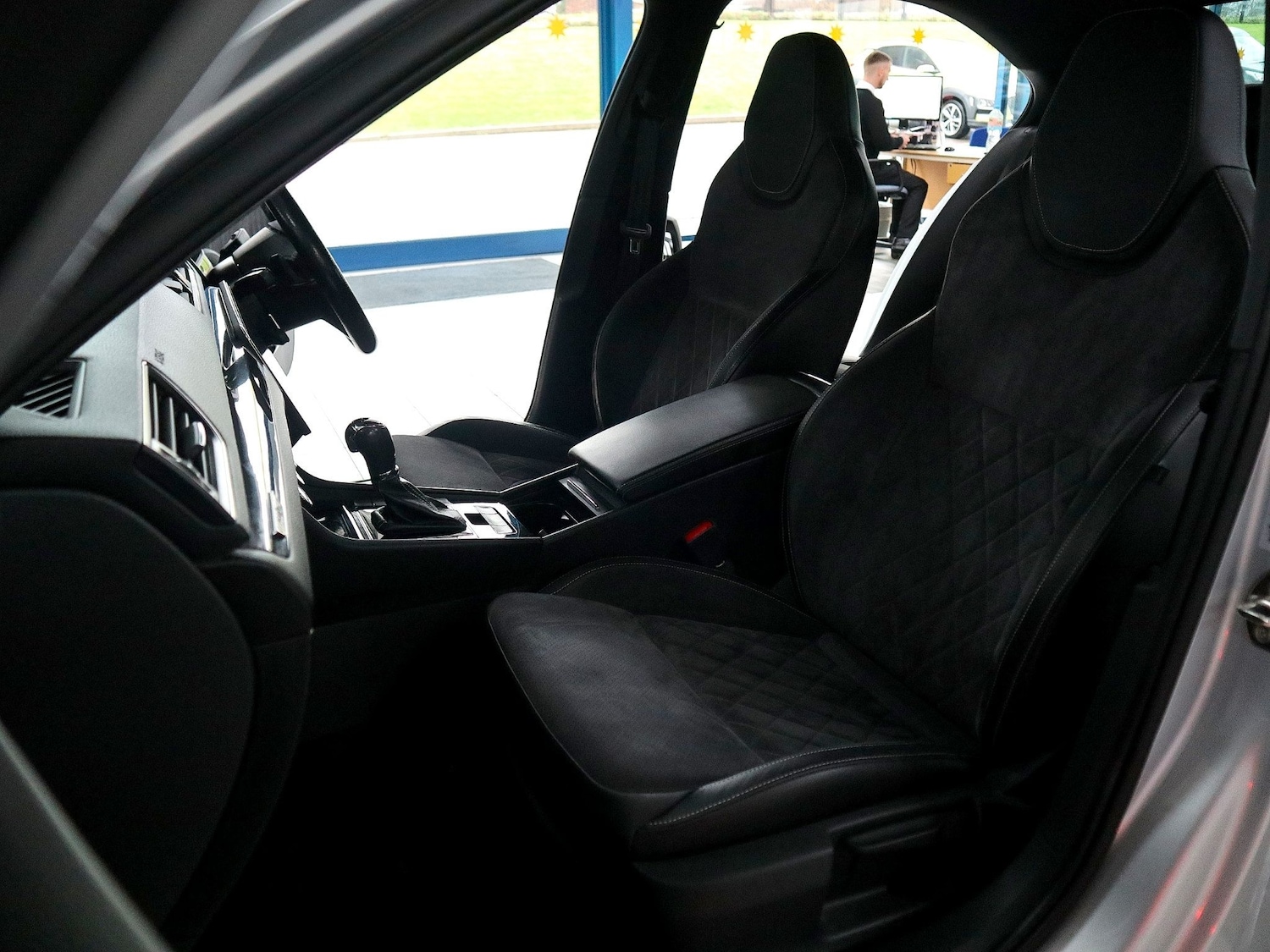 Used Skoda Superb 2017 for sale - 76511068: Photo 20