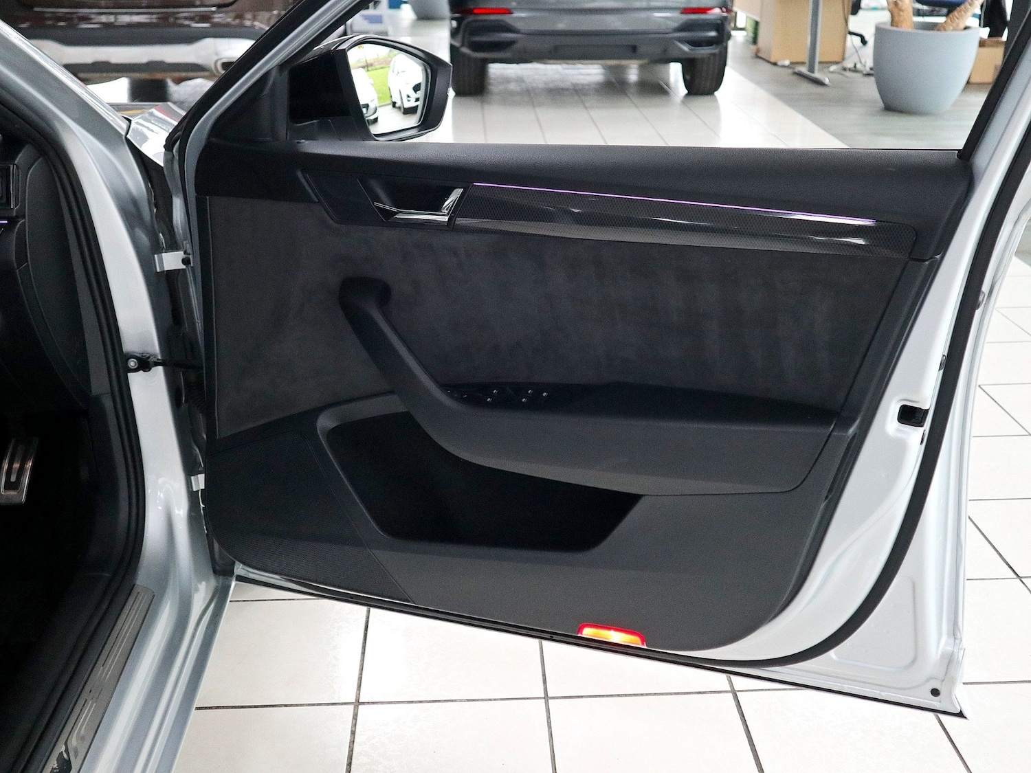 Used Skoda Superb 2017 for sale - 76511068: Photo 24