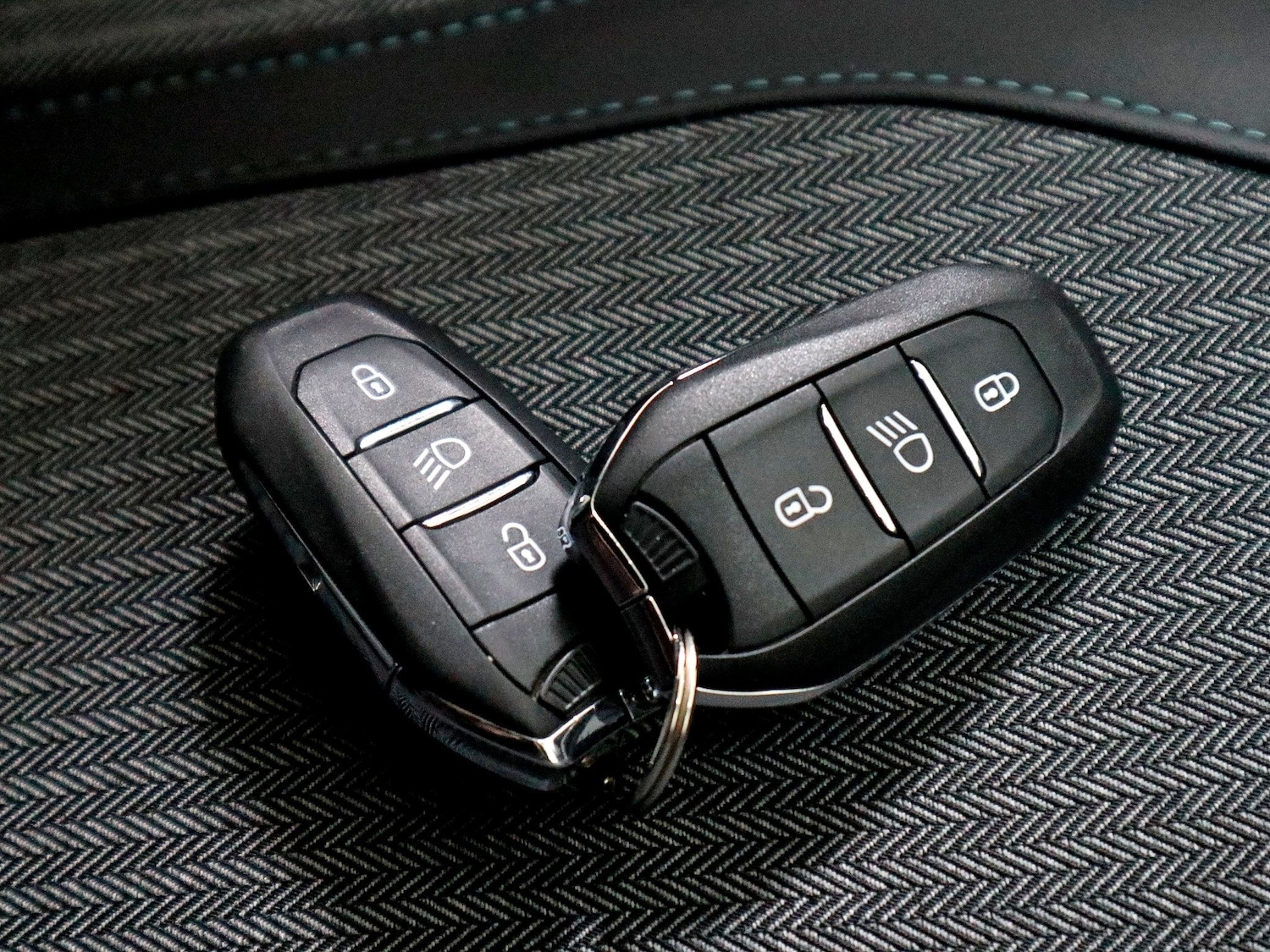 Used Peugeot 3008 2023 for sale - 76713339: Photo 40