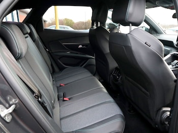 Used Peugeot 3008 2023 for sale - 76713339: Photo