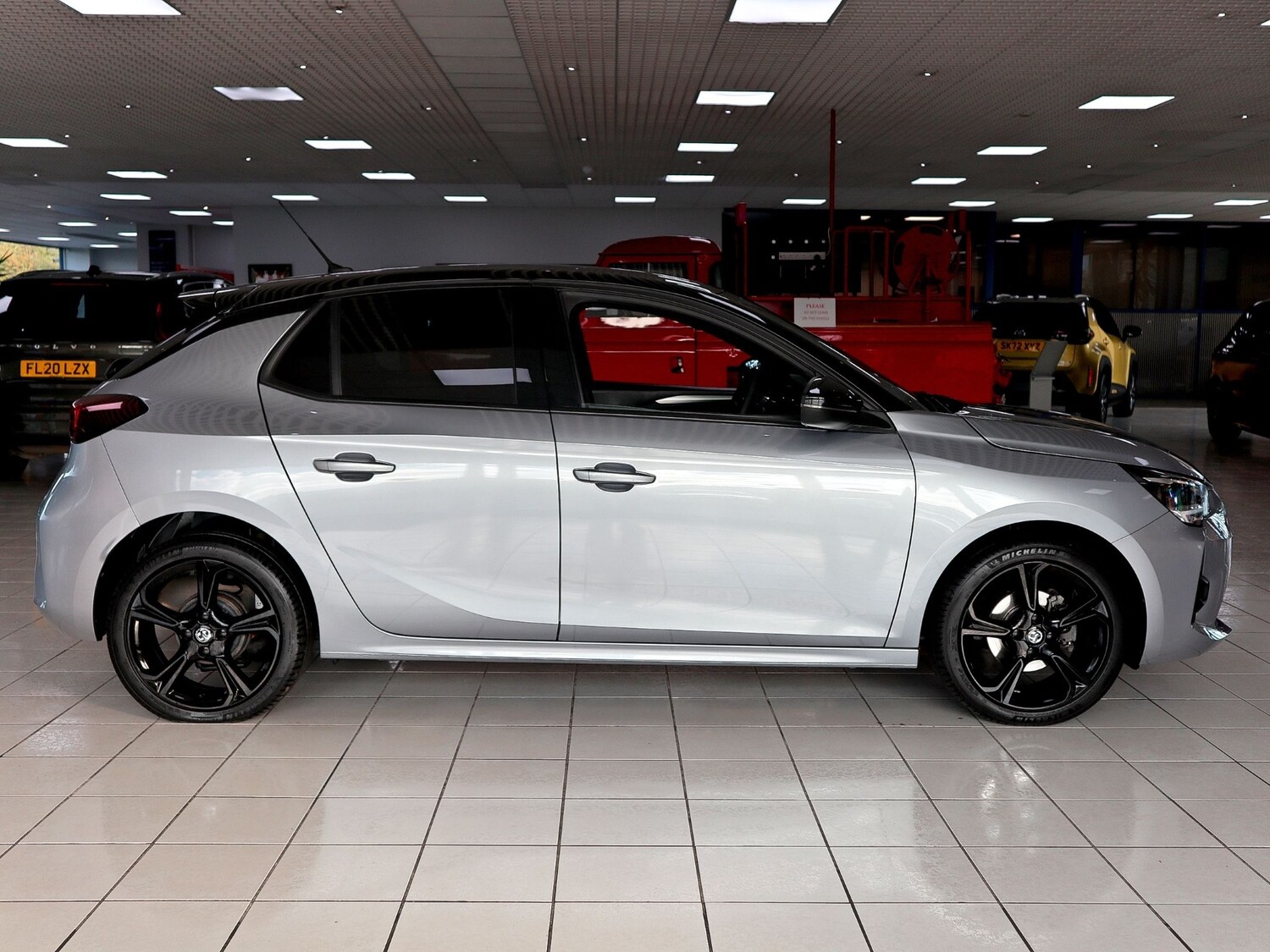 Used Vauxhall Corsa 2023 for sale - 76120493: Photo 6