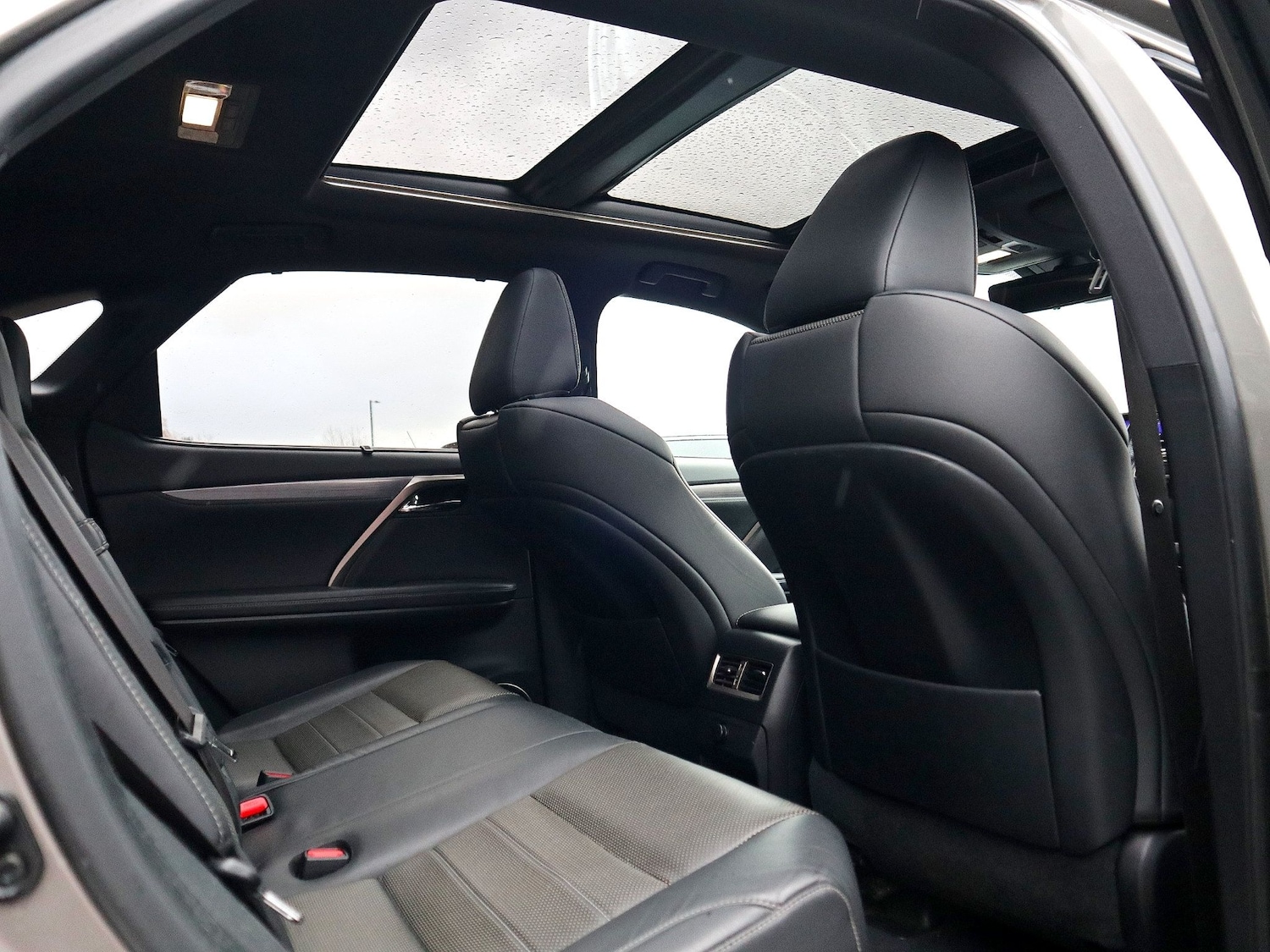 Used Lexus RX 2019 for sale - 76741488: Photo 4