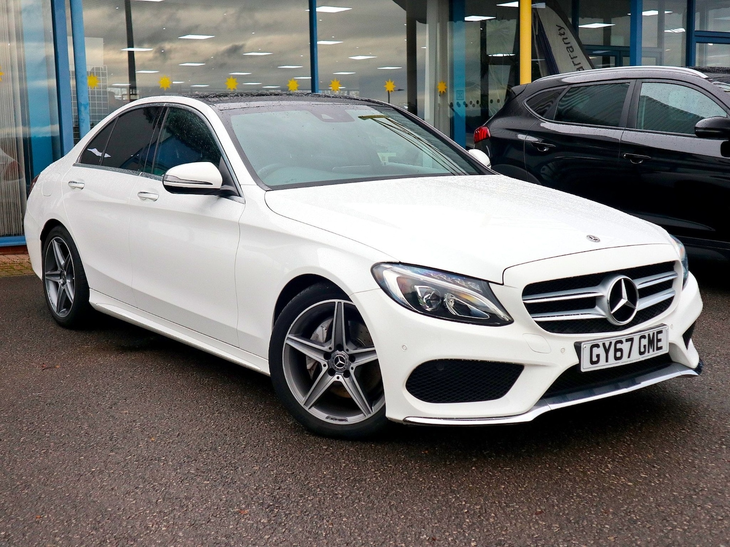 Used Mercedes-Benz C Class 2017 for sale - 76548007: Photo 1