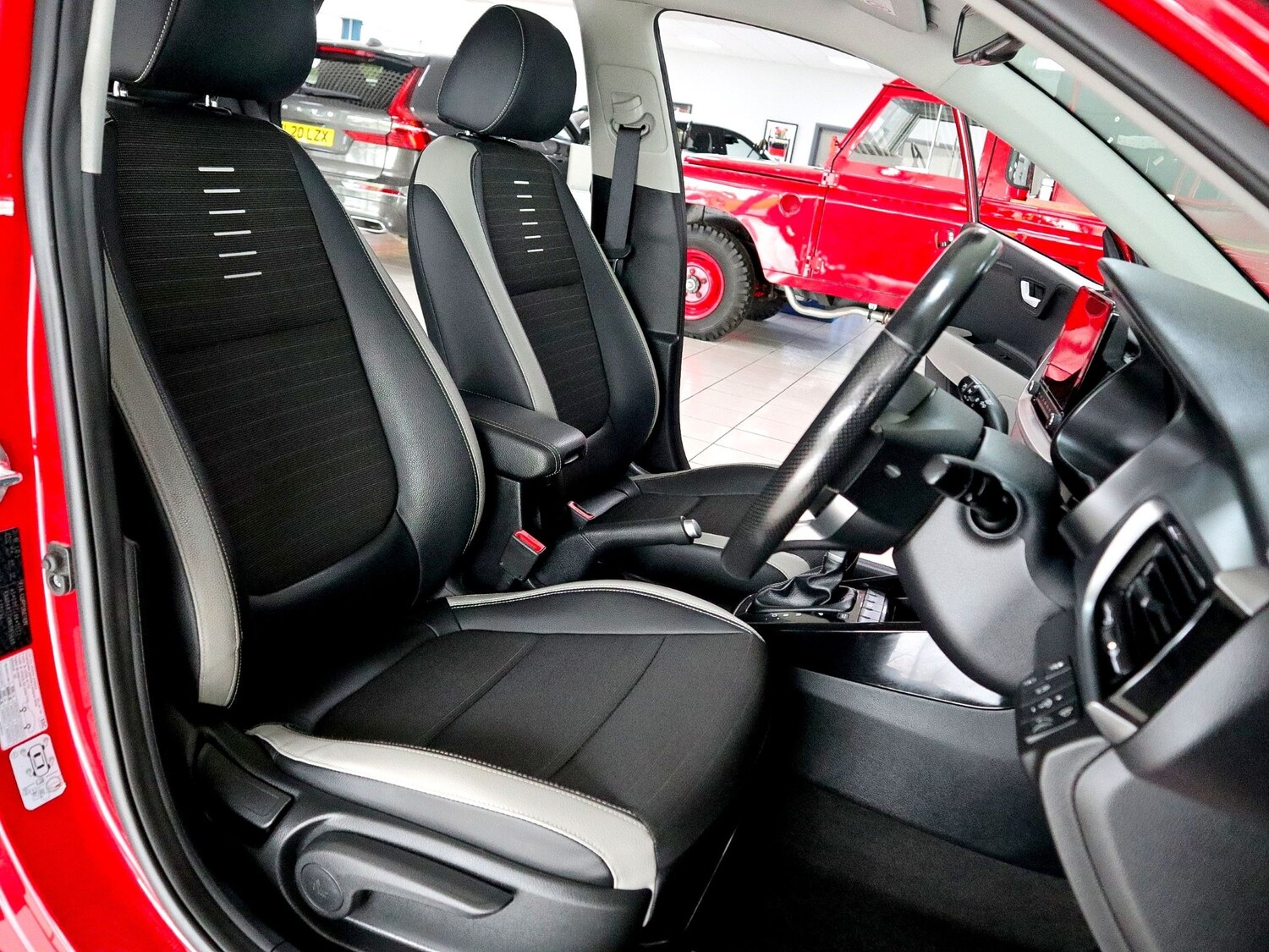 Used Kia Stonic 2021 for sale - 75731494: Photo 17