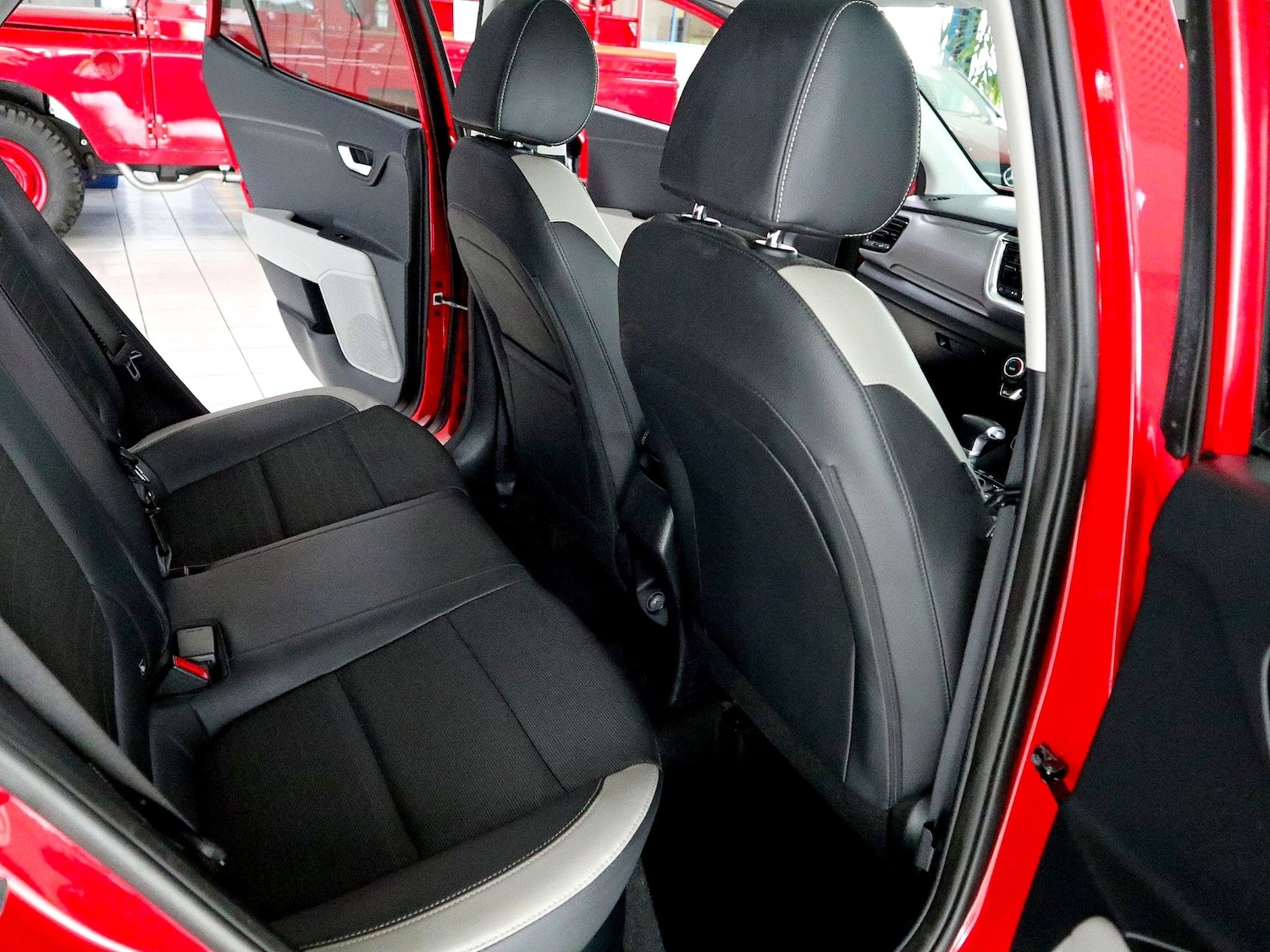 Used Kia Stonic 2021 for sale - 75731494: Photo 18