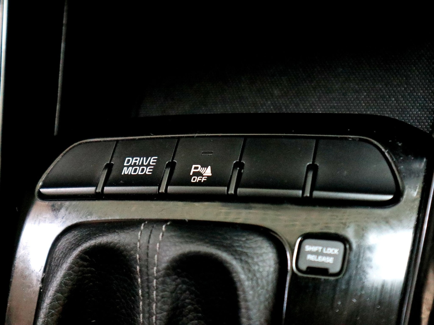 Used Kia Stonic 2021 for sale - 75731494: Photo 35