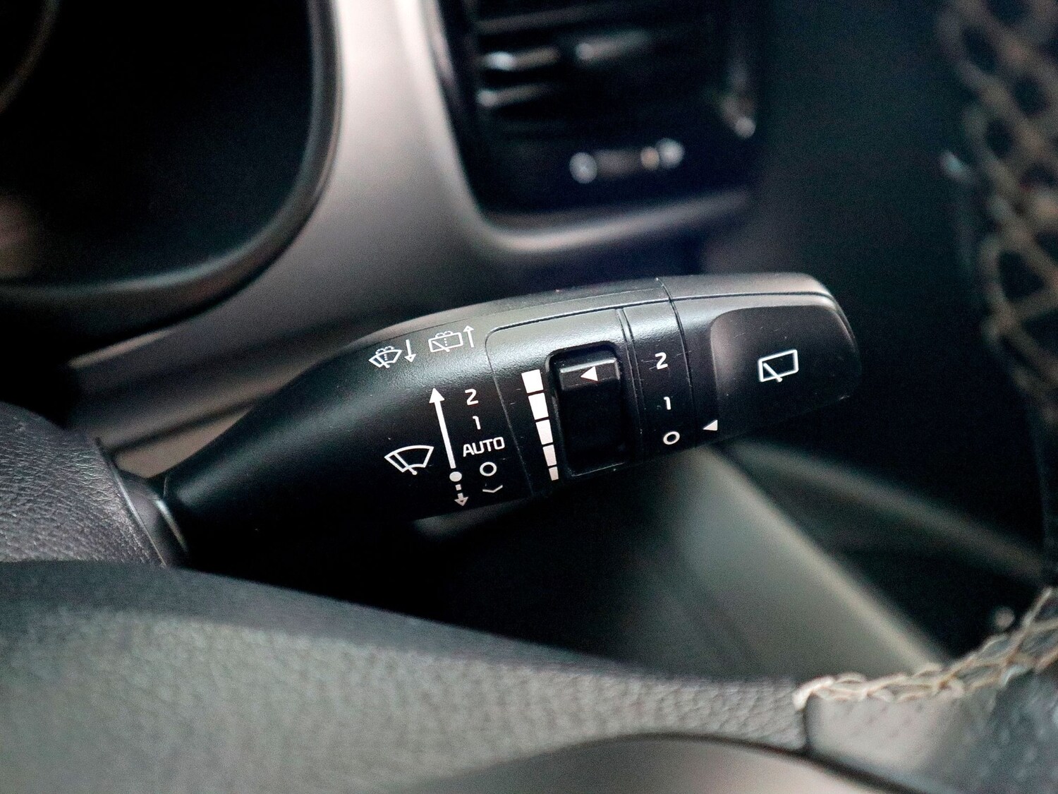 Used Kia Stonic 2021 for sale - 75731494: Photo 39